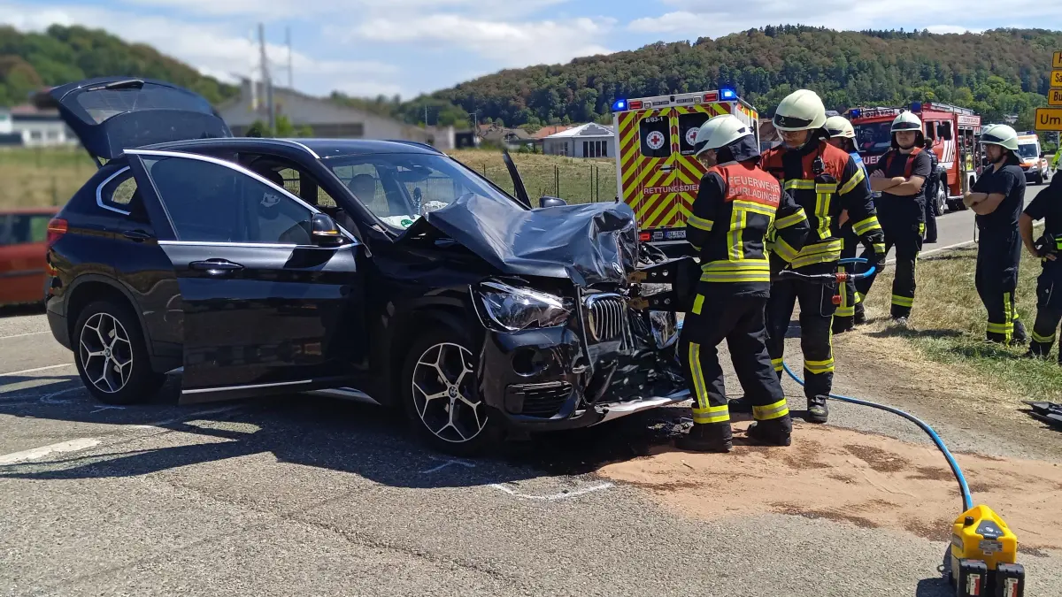 Nachtrag Unfall Melchingen BMW X1