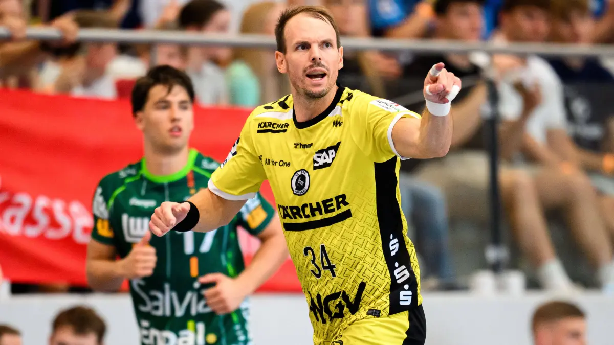 Frisch Auf Goeppingen - TVB Stuttgart : Altensteig: SCup - Finale - 26/27 - Frisch Auf Goeppingen - TVB Stuttgart Kai Häfner / Haefner Stuttgart Altensteig Eichwaldhalle Baden-Württemberg Deutschland *** Altensteig SCup Final 26 27 Frisch Auf Göppingen TVB Stuttgart Kai Häfner Haefner Stuttgart Altensteig Eichwaldhalle Baden-Württemberg Germany