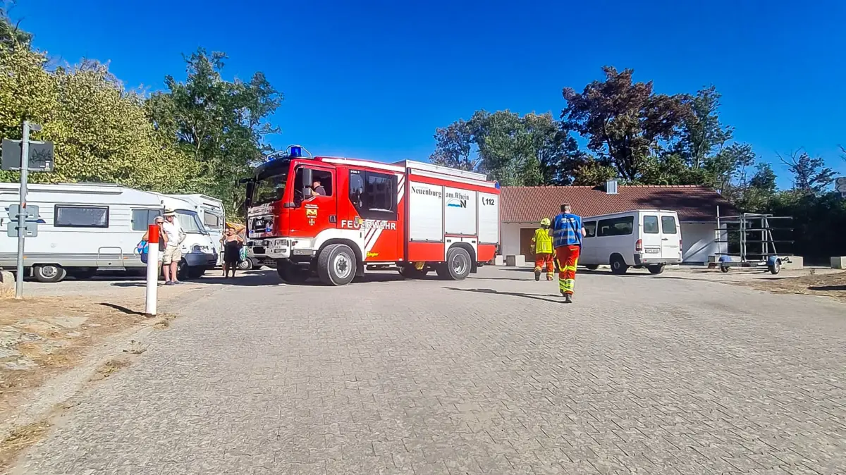 Neun Hilferufende wurden von DLRG, Feuerwehr und DRK auf dem Rhein gerettet.