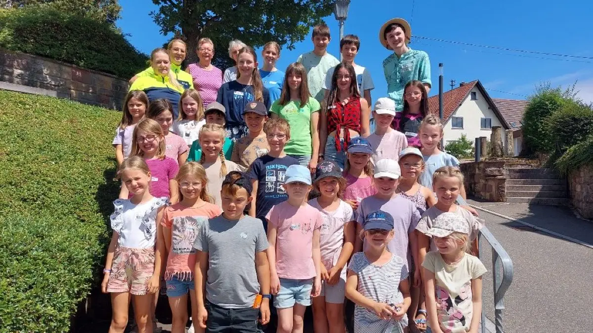 Die Kids haben sichtlich Spaß beim Kinderferienprogramm
