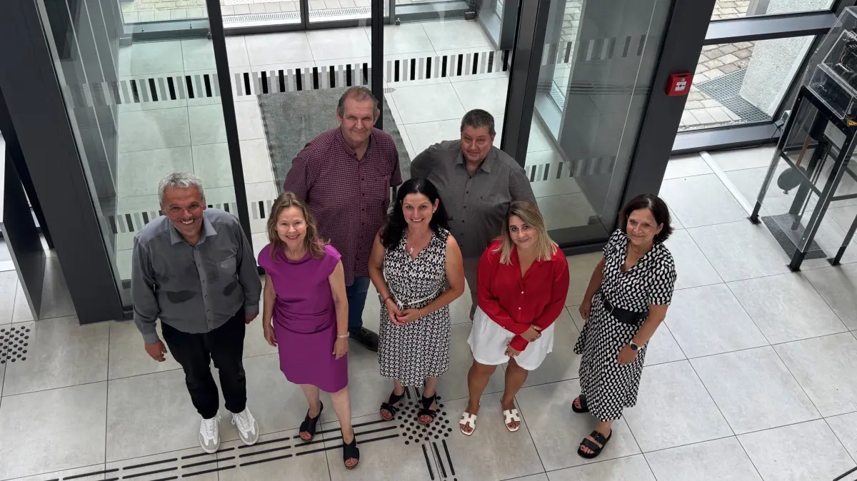 l.n.r.: Daniel Steinrode, Martina Lehmann, Carl Staud, Daniela Steinrode, Udo Strobel, Marina Ederle und Annette Hanfstein.