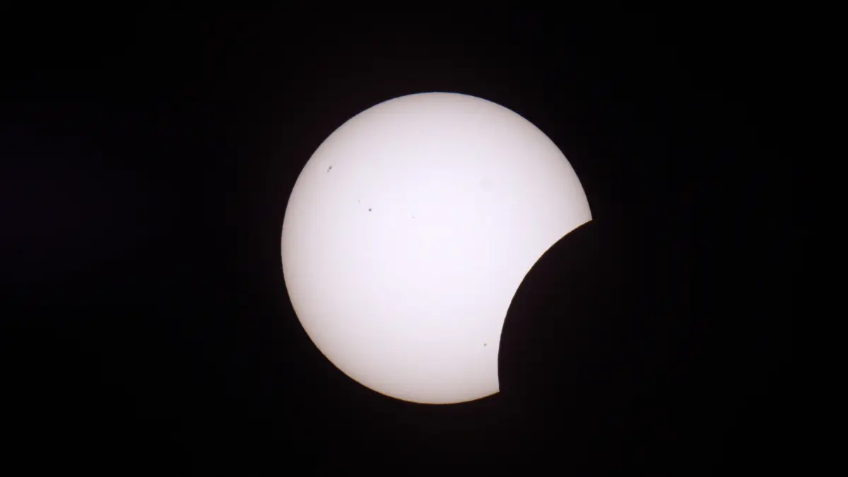 So fing unser Leser Martin Handel die Sonnenfinsternis in Calw-Heumaden ein.