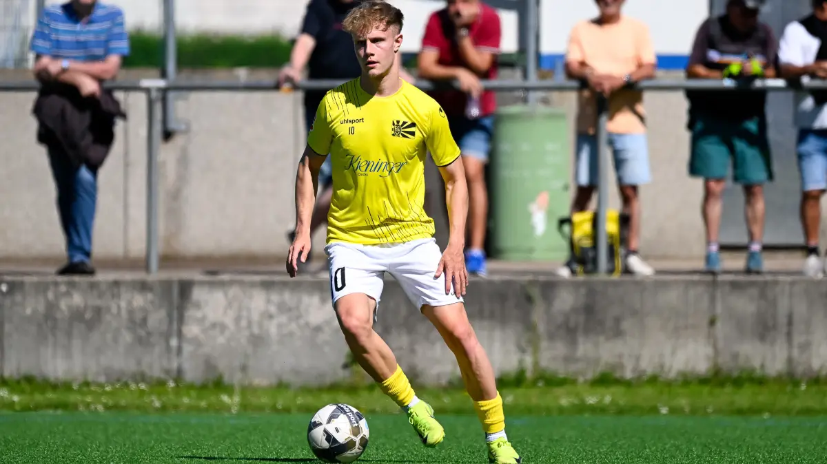 Luis Dettling (hier im Trikot des FC 08 Villingen) trifft mit dem Karlsruher SC II auf den FC Holzhausen.