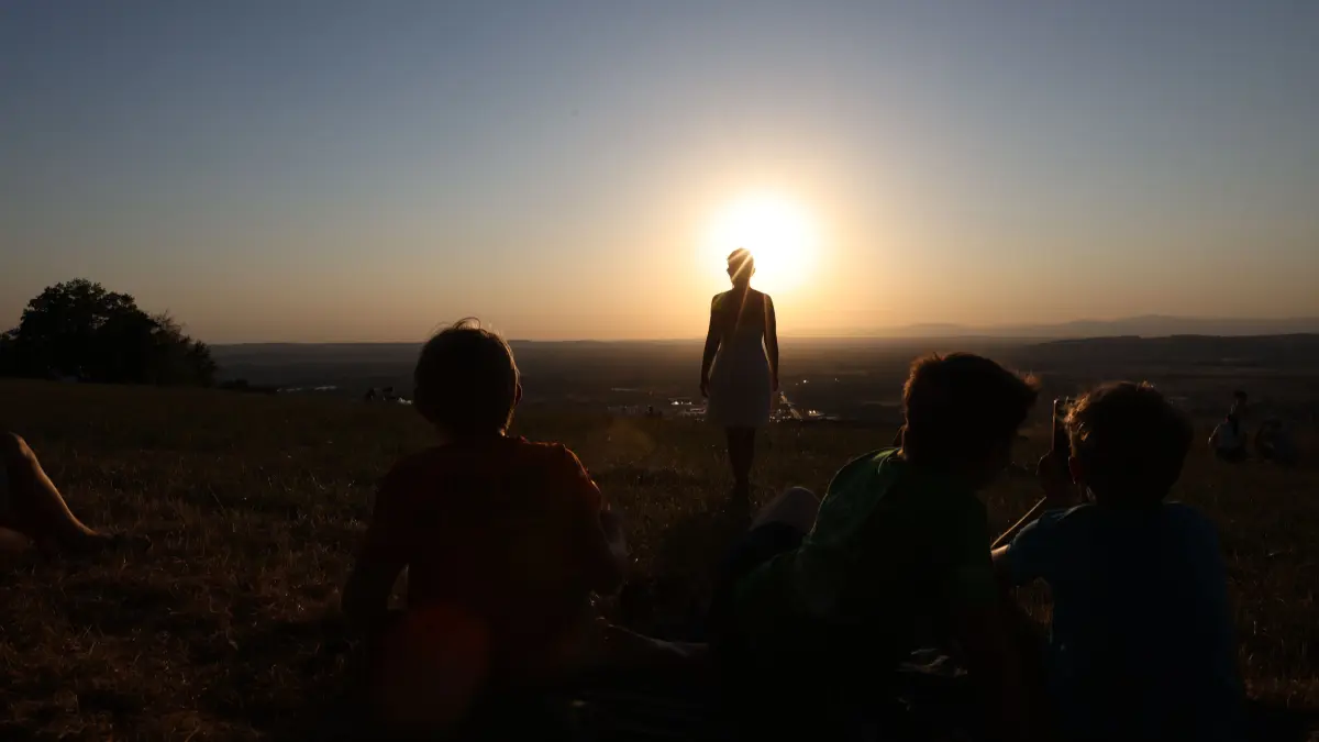 Die Sonnenfinsternis war ein ganz besonderes Ereignis, viele Menschen trafen auch im Kreis Lörrach zusammen, um das zu erleben.