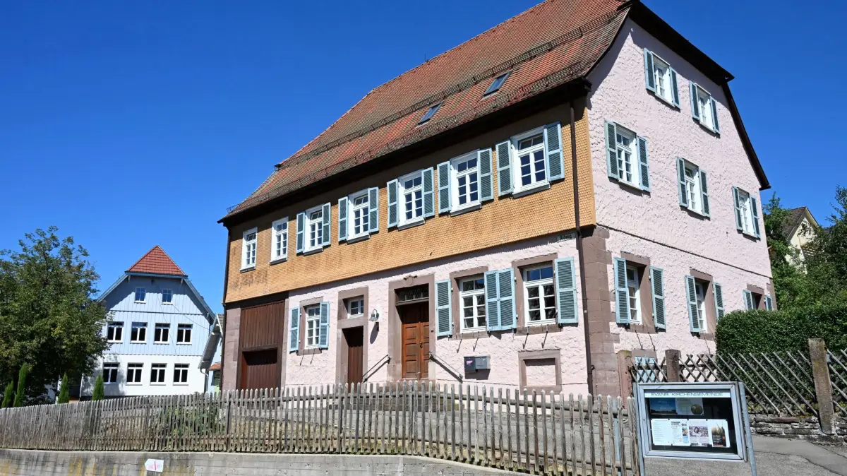 Mit ihrer Familie zieht Bettina Morlock bald in das evangelische Pfarrhaus Tumlingen ein.