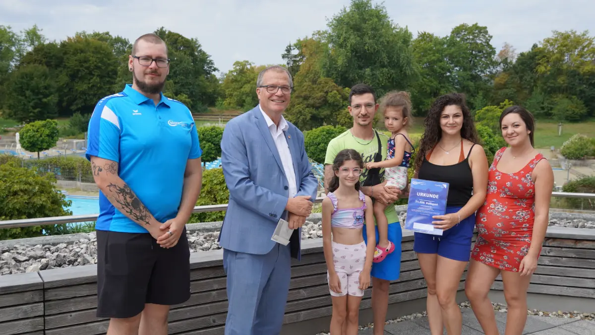Betriebsleiter KLaus Wiener (von links) Und OB Klaus Eberhardt