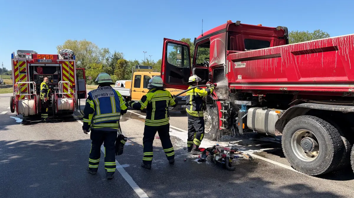 Brand Empfingen Rotwiesen Lastwagen