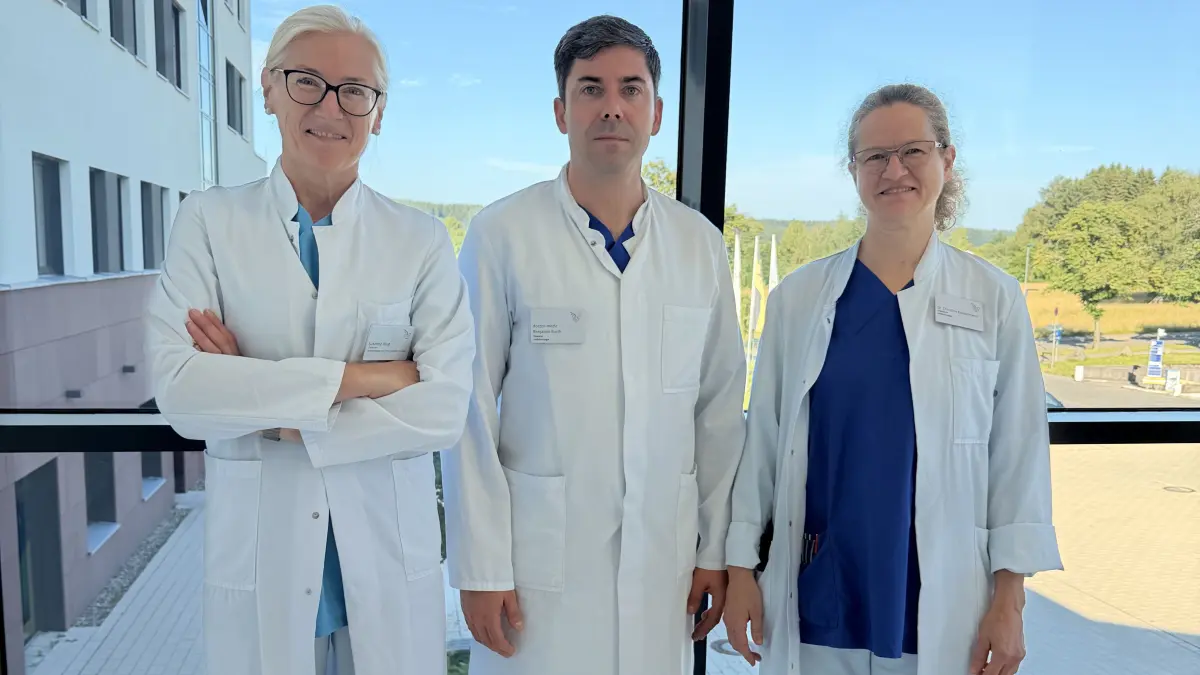 Chefärztin Susanne Atug (von links), Oberarzt Benjamin Barth und Oberärztin Christine Kappelmann