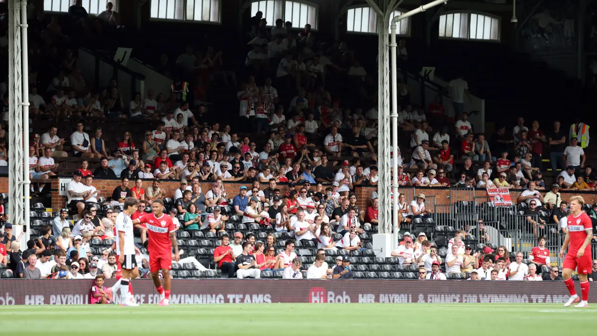 15.08.26 Fulham FC - VfB Stuttgart: 15.08.26 Fulham FC - VfB Stuttgart England, London, 15.08.2026, Fussball, Bundesliga, Saison 2026/2027, Testspiel, Fulham FC - VfB Stuttgart: VfB Stuttgart Fans. *** August 15, 2026 Fulham FC vs. VfB Stuttgart England, London, August 15, 2026, Soccer, Bundesliga, 20262027 Season, Friendly Match, Fulham FC vs. VfB Stuttgart, VfB Stuttgart Fans