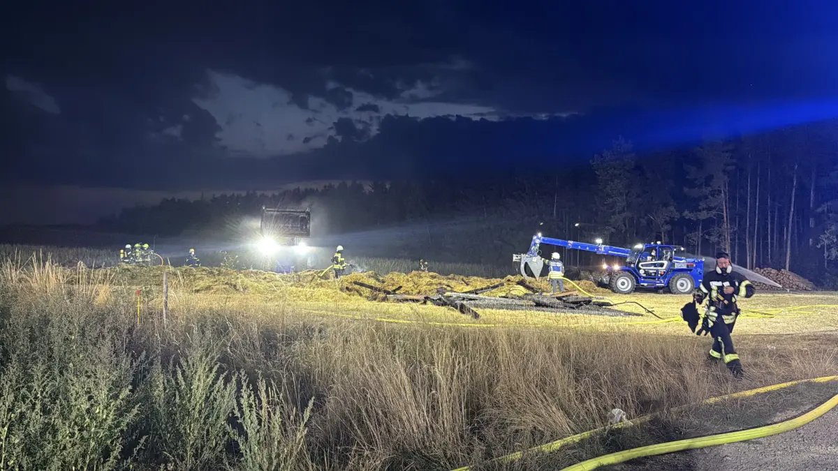 Scheune in Vollbrand in Deißlingen