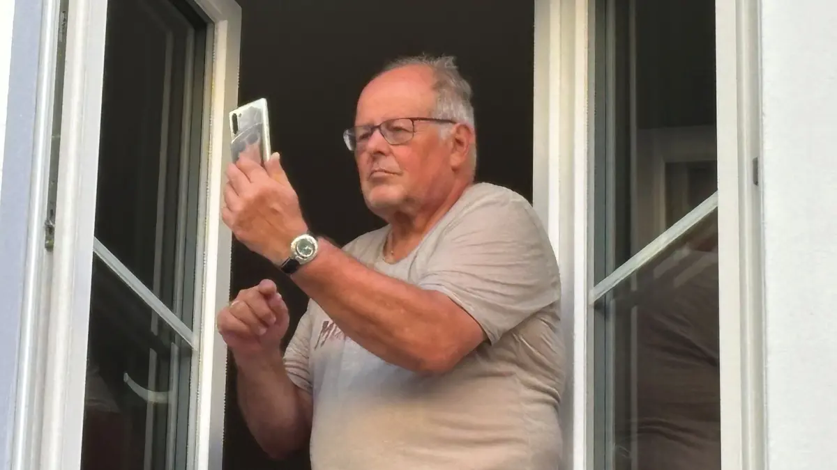 Als Marktplatzanwohner hat man in diesem Sommer reichlich Unterhaltung. Die feurige Musik aus dem Süden der USA kam am Samstag allerdings trefflich an. Der Abend wurde für die Ewigkeit festgehalten.