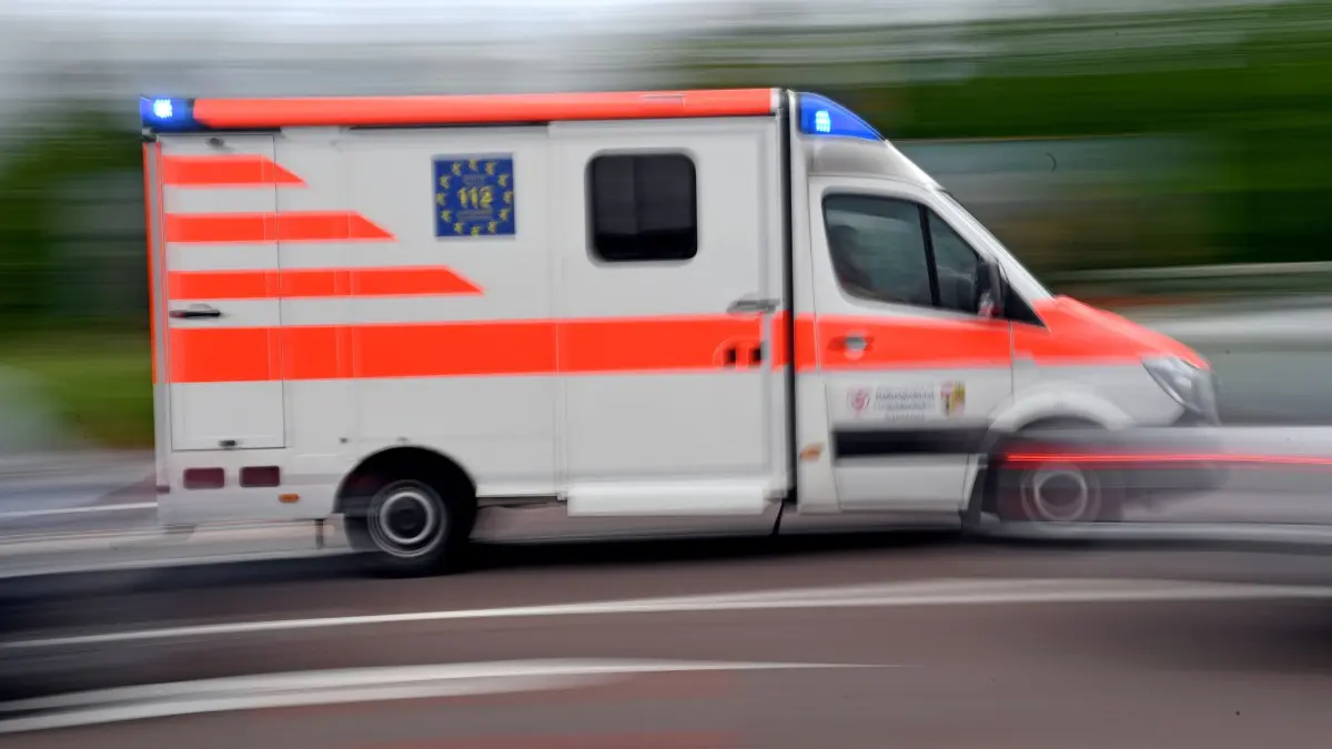 Krankenwagen mit Blaulicht