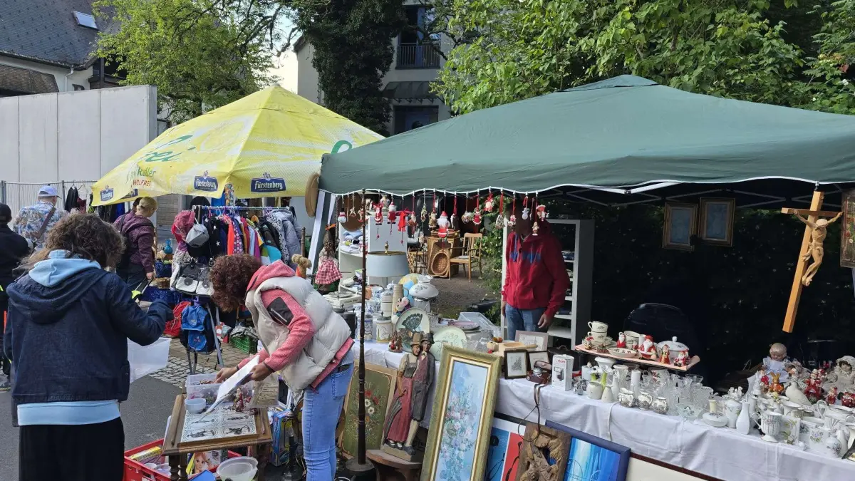 Der Trödelmarkt in Furtwangen hat in diesem Jahr um die 220 Stände.