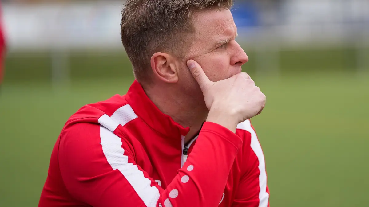 SVE-Trainer Dominik Rakoczy war dem Losentscheid sichtlich frustriert.