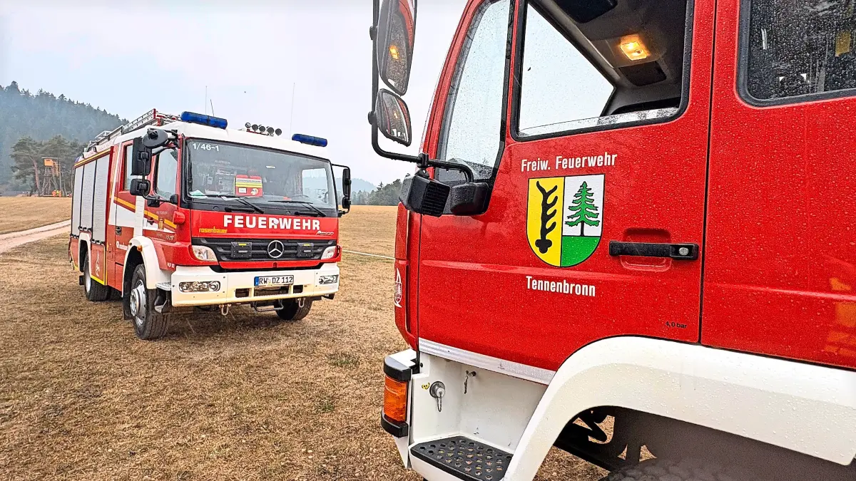Feuerwehrfahrzeuge auf der Reute.