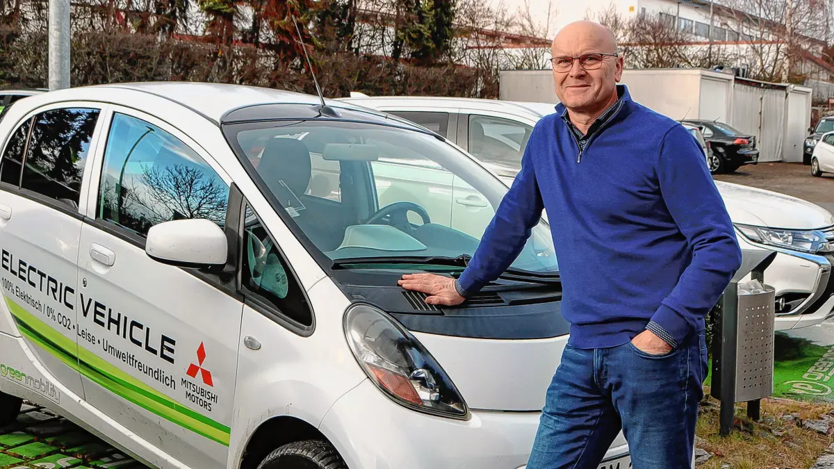 Jürgen Erndle vom Autohaus Erndle kann den Zuwachs an Autokäufen für seinen Betrieb nicht bestätigen. (Archivbild)