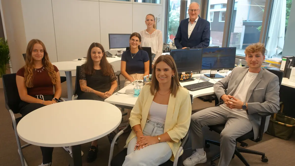Im Bürgeramt steht ein Team für die virtuellen Anliegen der Bürger bereit.