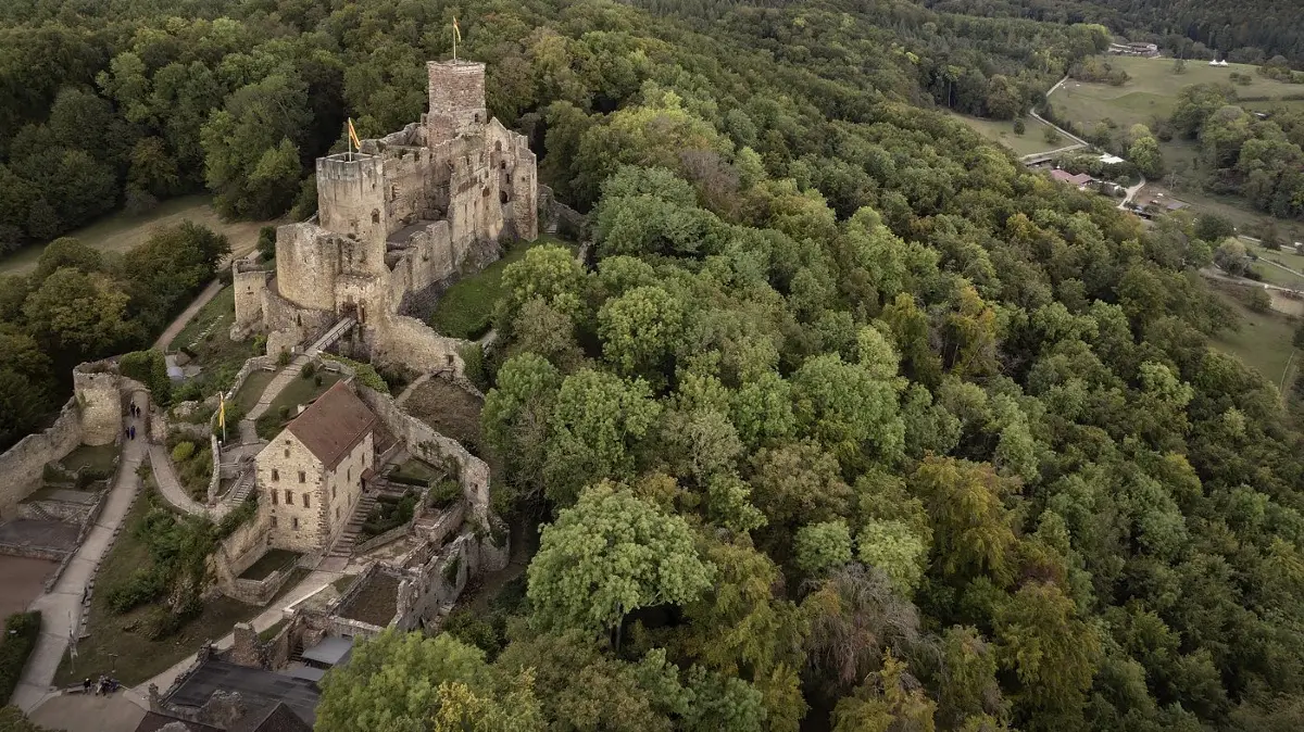 In der Burg Rötteln ist derzeit eine Wanderausstellung zu sehen.