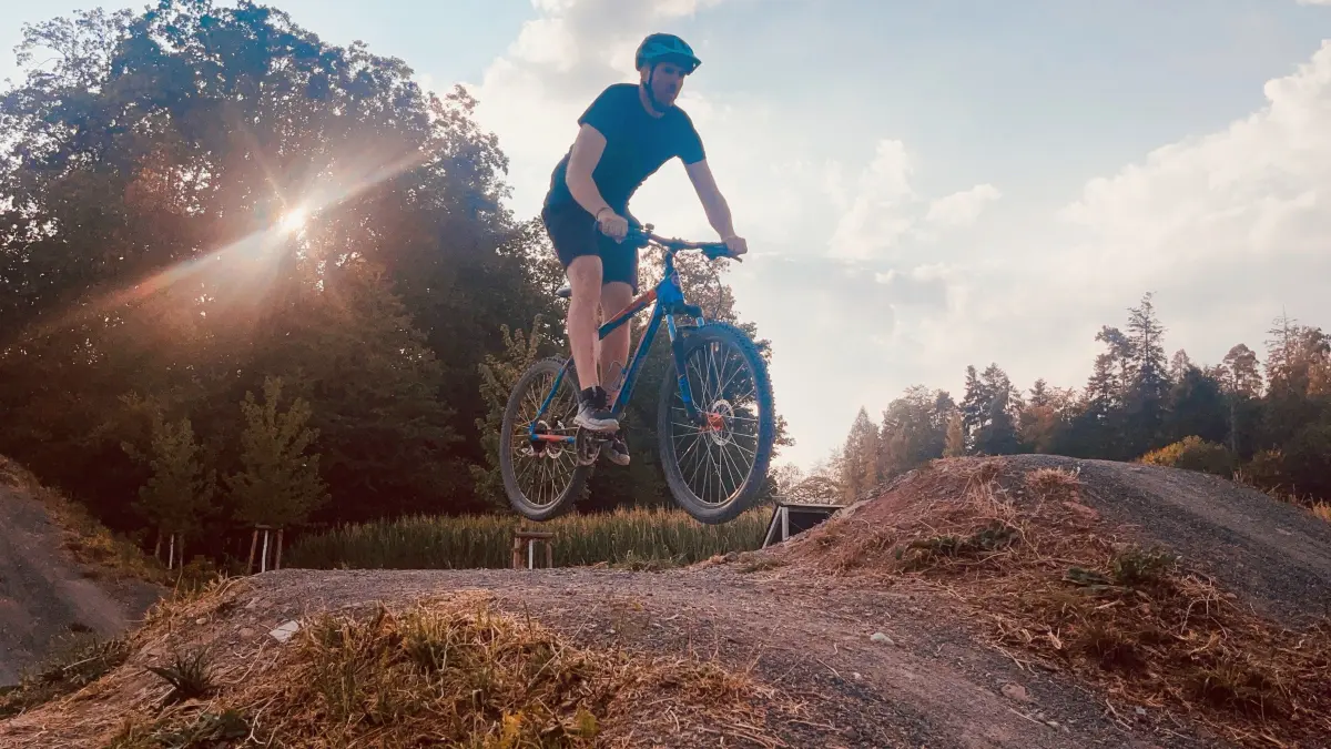 Andreas Schrade fährt nicht nur im Urlaub gerne Mountainbike.