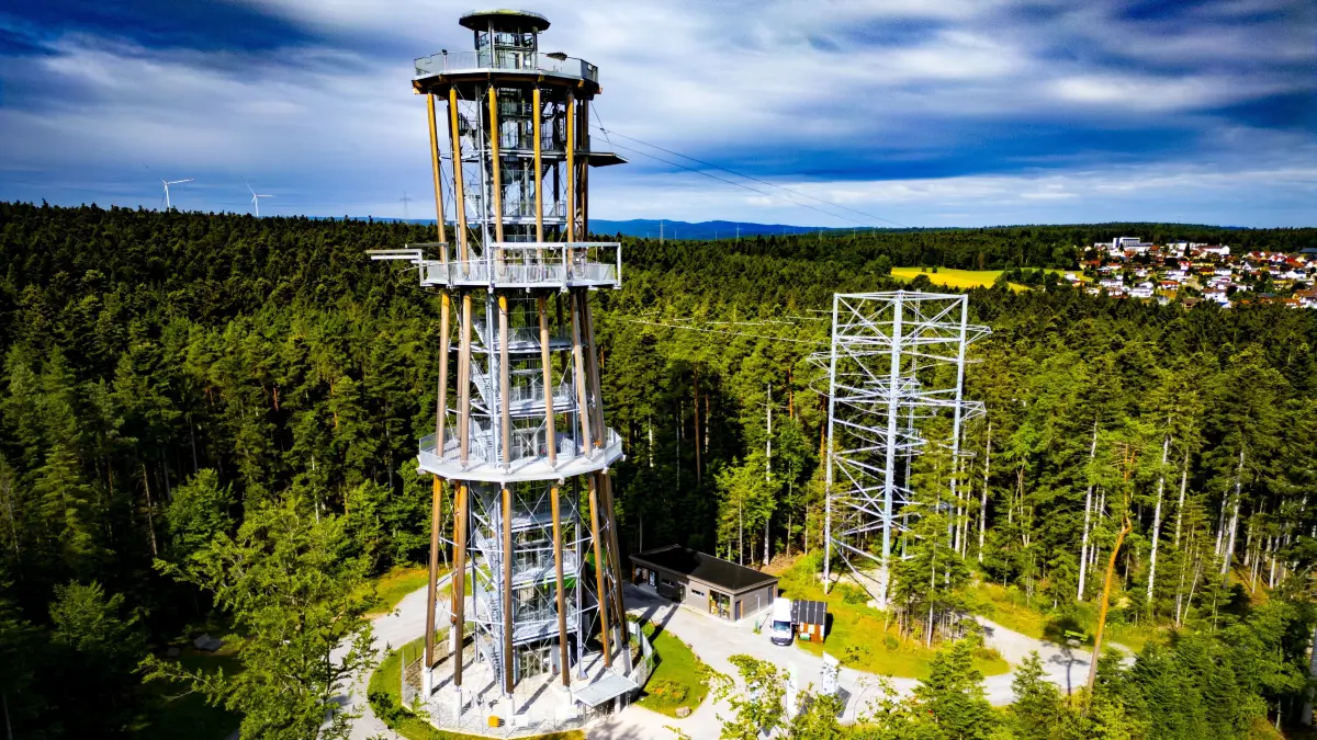 Zu Beginn des Jahres gingen die Besucherzahlen für den Turm zurück.