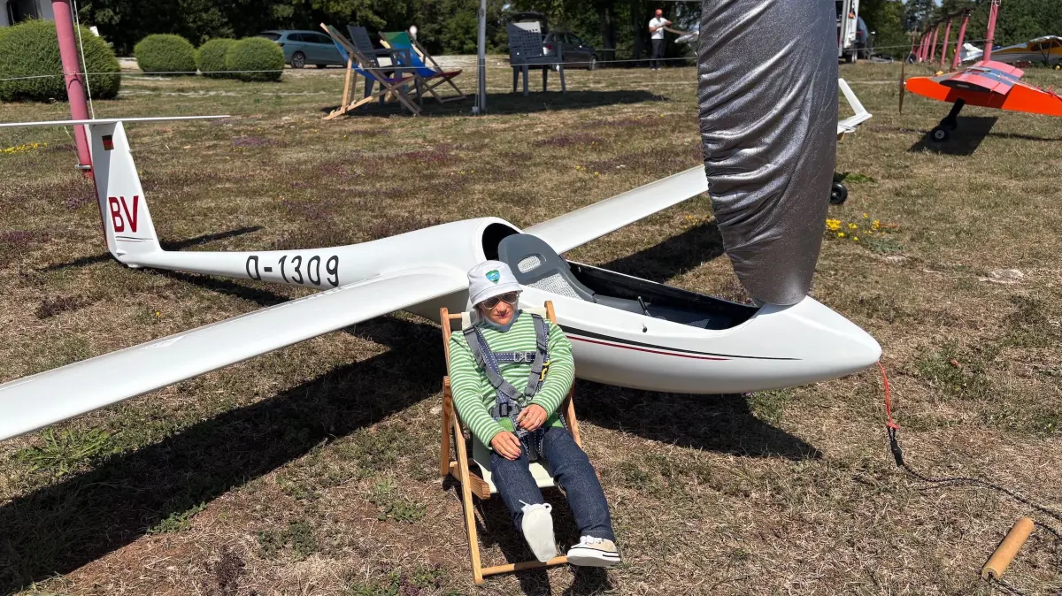 Ein typisches Großsegler-Modell mit einer Piloten-Puppe