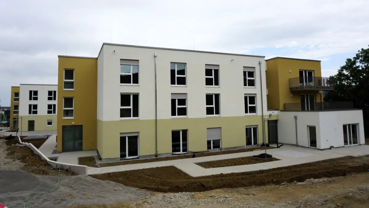 Moderne Architektur mit Wohlfühlcharakter: Das architektonische Konzept setzt auf Barrierefreiheit und eine familiäre Alltagskultur.