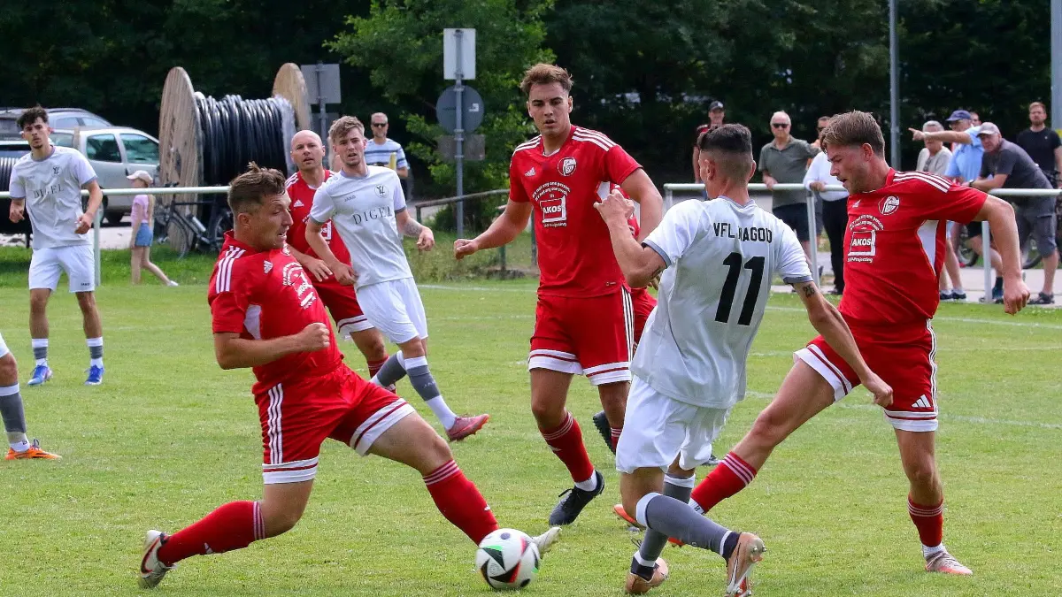 Der SV Gültlingen (in Rot) unterlag im WFV-Pokal dem VfL Nagold mit 0:5.