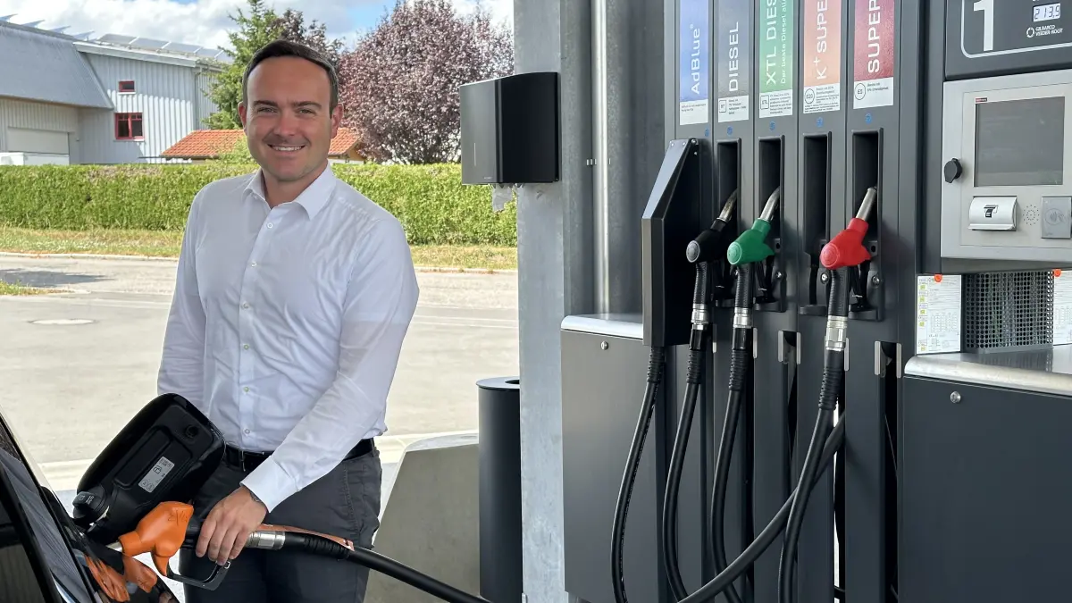 Daniel Krüger nutzt bereits den neuen alternativen Kraftstoff. Mit seinem Audi A6 macht er den E20-Selbsttest.