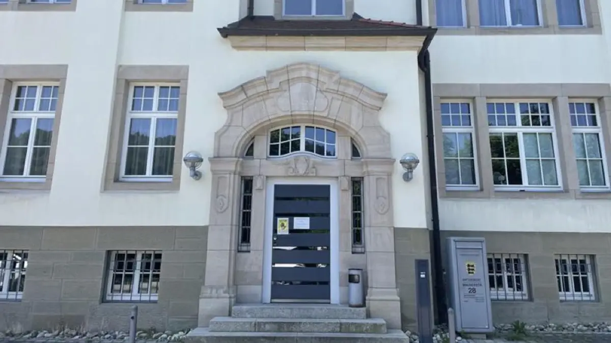 Im Amtsgericht Oberndorf wurde ein Fall zu einer gefährlichen Körperverletzung verhandelt. Oder war es doch ein selbstverschuldeter Sturz?