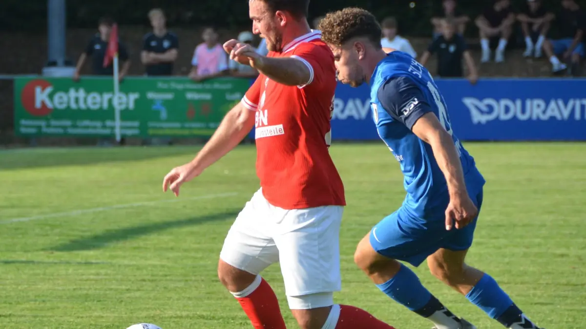 Luca Kehl gehört zu den wichtigen Antreibern im Hofstetter Mittelfeld und will mit seinem SC für die nächste Überraschung sorgen.