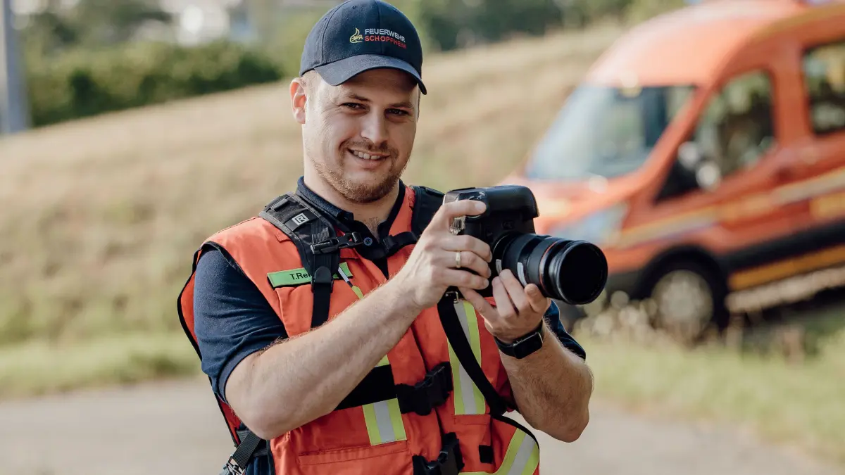 Tobias Reichert ist gleichzeitig Fotograf und Einsatzkraft bei der Feuerwehr Schopfheim