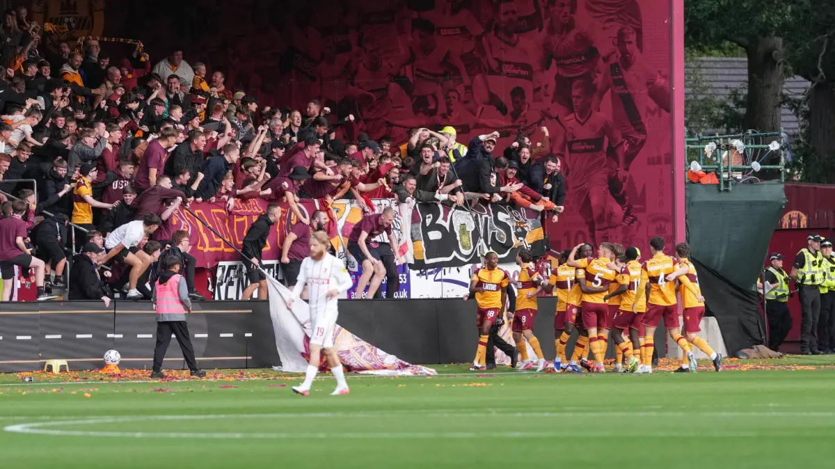 Schottland, Fussball, UEFA Conference League, Play-offs, Hinspiel, 2026 / 2027, Motherwell FC vs. SC Freiburg, 20.08.2026: Torjubel, Emotionen, Torschuss, Abschluss, Torerfolg, Tor, Treffer , Schottland, Fussball, UEFA Conference League, Play-offs, Hinspiel, 2026 / 2027, Motherwell FC vs. SC Freiburg, 20.08.2026, Fir Park Stadium, Motherwell Motherwell Fir Park Stadium North Lanarkshire Schottland *** Goal celebration, emotions, shot on goal, finish, goal scored, goal, Scotland, soccer, UEFA Conference League, playoffs, first leg, 20262027, Motherwell FC vs. SC Freiburg, August 20, 2026, Fir Park Stadium, Motherwell, Fir Park Stadium, North Lanarkshire, Scotland Copyright: xArnexAmbergx