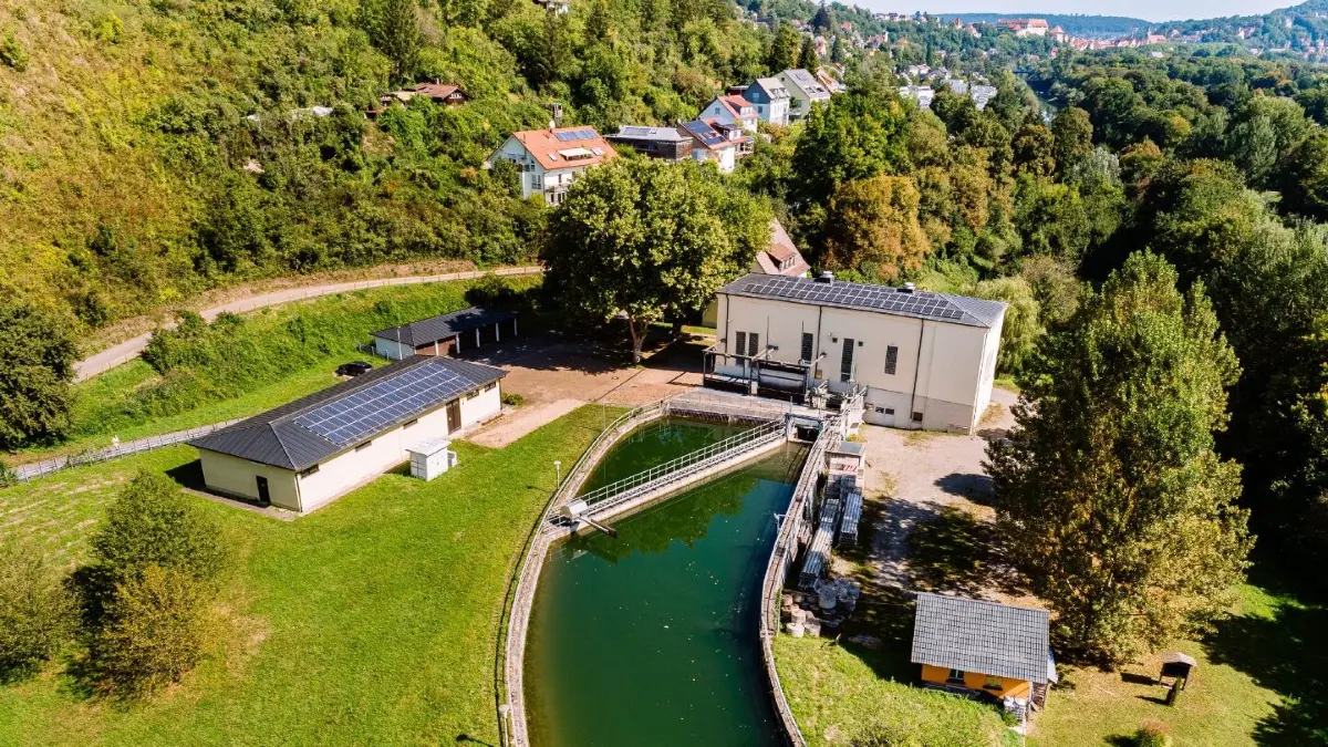 Wassermangel: Das Flusskraftwerk Rappenberghalde der Stadtwerke Tübingen liefert derzeit keinen Strom.
