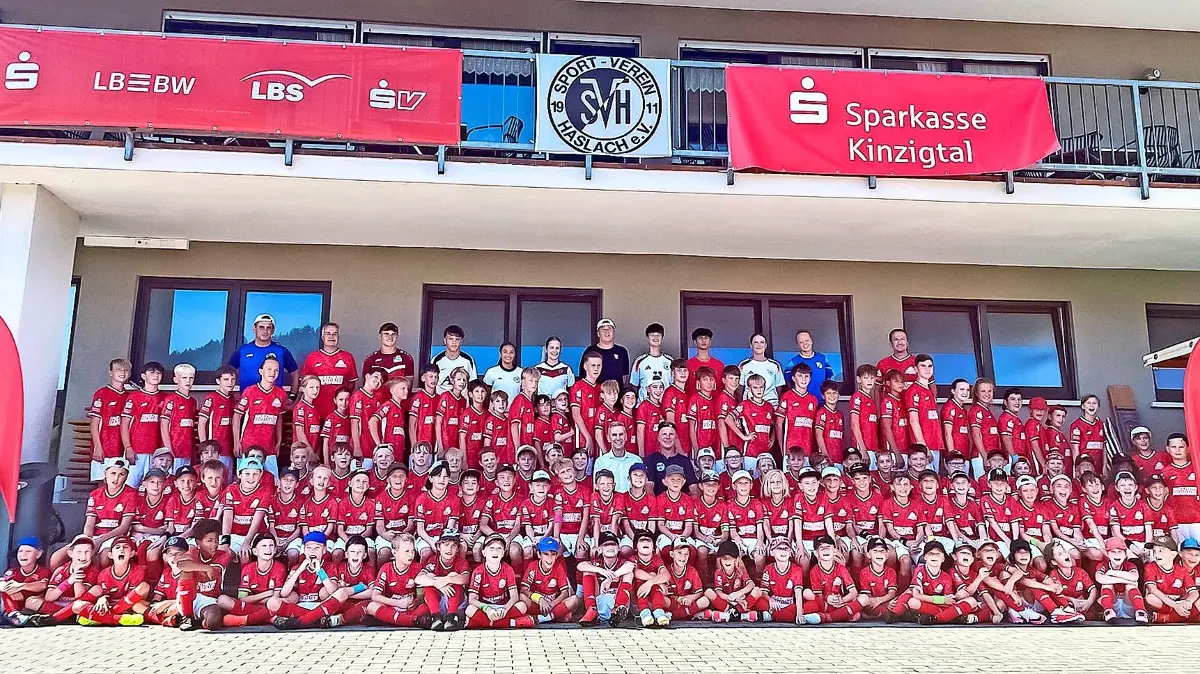 Die Kinder des Haslacher Sportvereins standen fünf Tage lang gemeinsam auf dem Fußballplatz.
