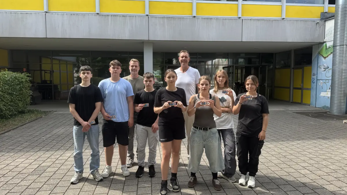 Eine weitere Generation von Busbegleitern ist erfolgreich ausgebildet worden.