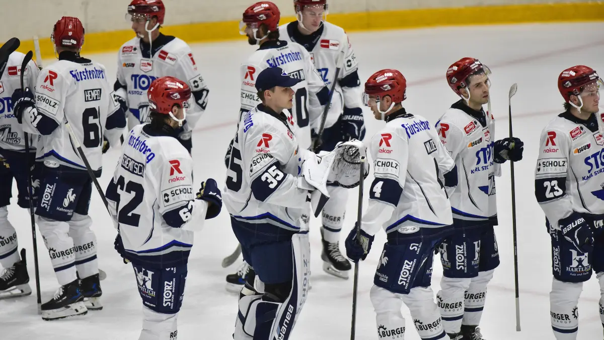 Schwenninger Wild Wings (weiss) - TPS Turku (schwarz)