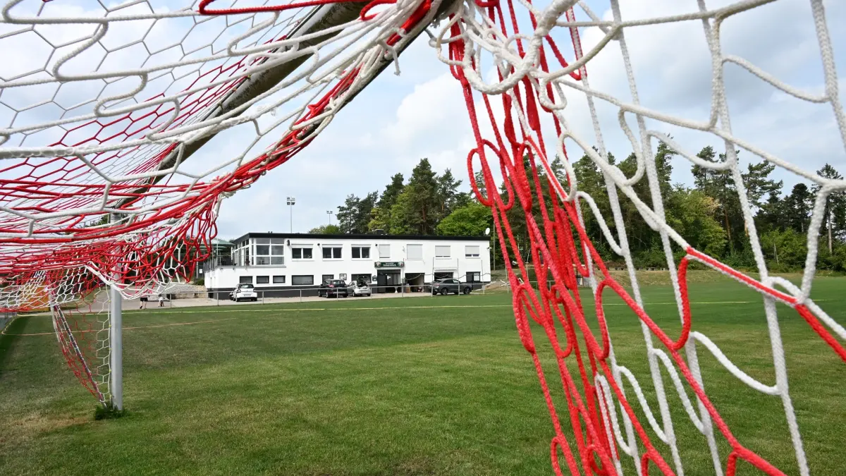 Die Sportfreunde Salzstetten investieren laufend in ihre drei Hektar große Sportanlage. Das Sportheim-Restaurant „Zollernblick“ ist bei den Gästen beliebt.