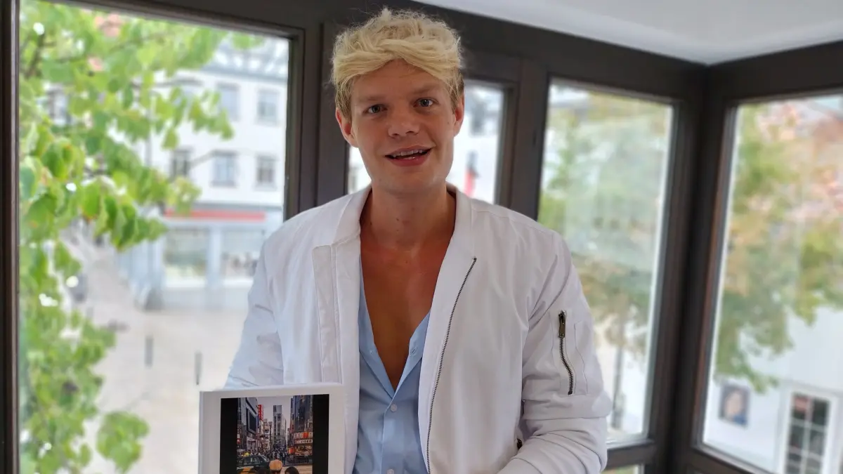 Thorben Plaumann schreibt in seinem neuen Buch "Die Kunst des Hochschlafens" über seine Abenteuer in Südkorea und Japan.