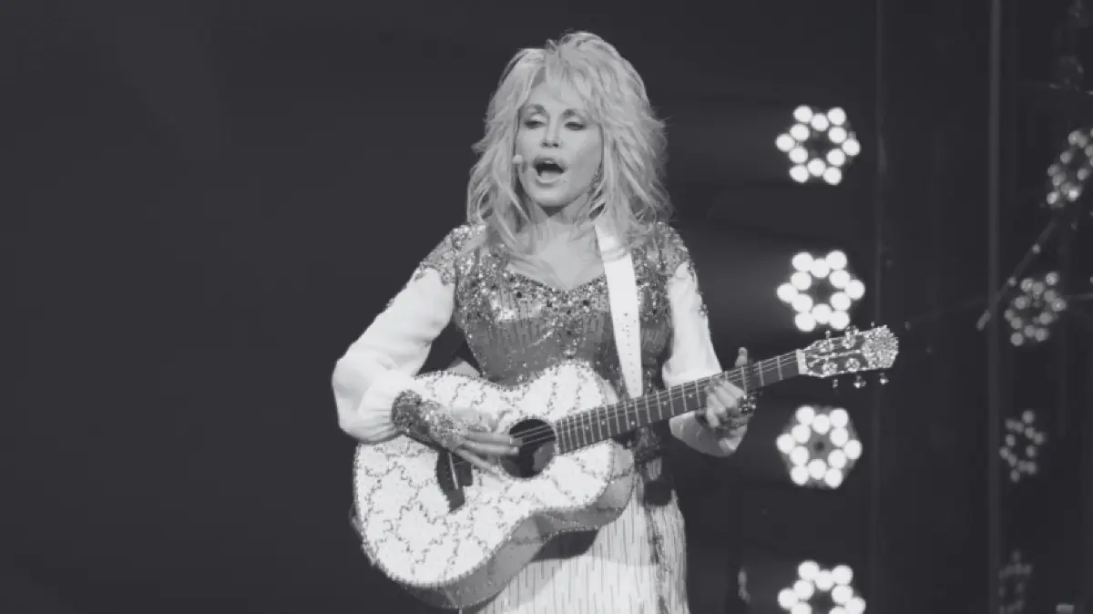 Dolly Parton ist tot. Die Country-Ikone, bekannt für Hits wie „Jolene“ und „I Will Always Love You“, starb im Alter von 80 Jahren.