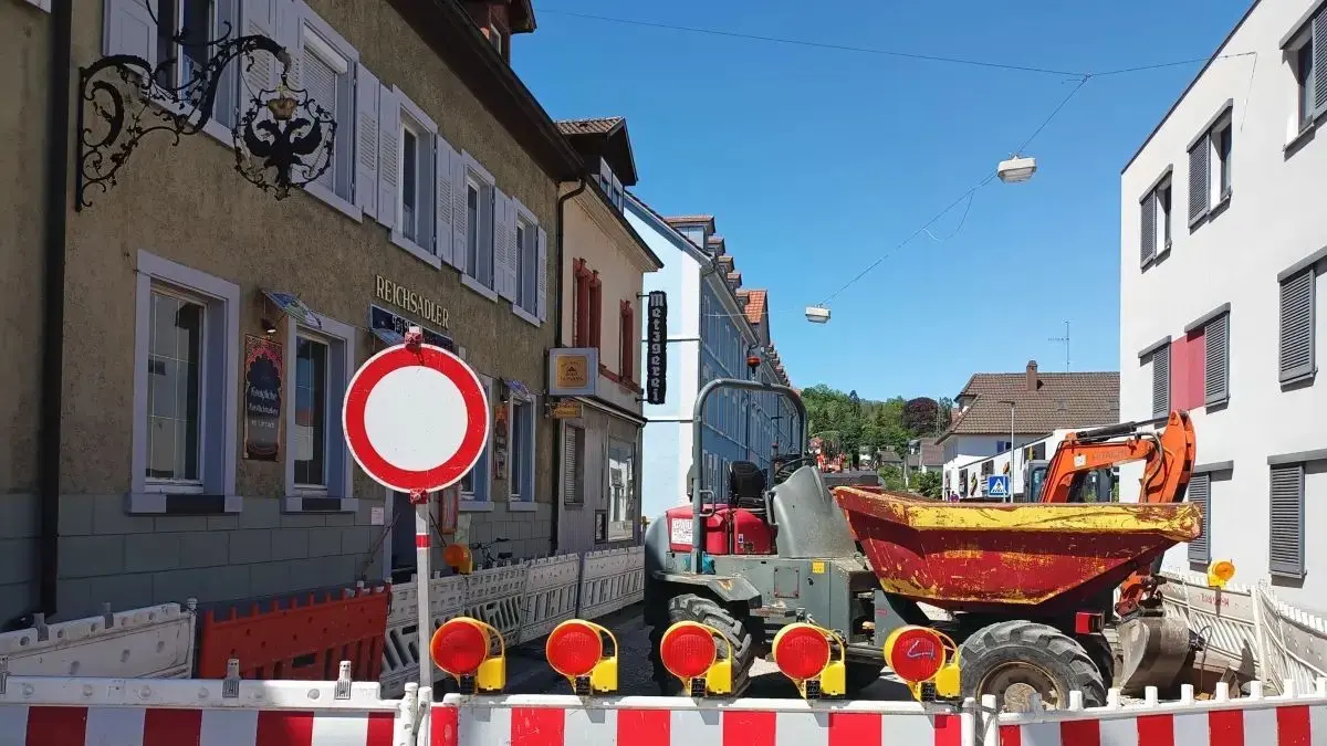 In Lörrach wird weiter gebaut und erneuert: Nach der Teichstraße (unser Bild) wird in der Weiler Straße gearbeitet.