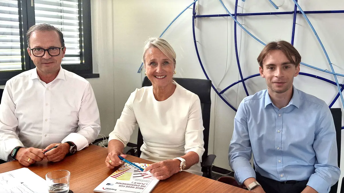 Untergangsstimmung? Nicht bei der IHK Schwarzwald-Baar-Heuberg: Unser Foto zeigt (von links) Hauptgeschäftsführer Thomas Albiez, IHK-Präsidentin Birgit Hakenjos und Jeremias Kleine, Referent Hauptgeschäftsführung Strategie & Organisation.