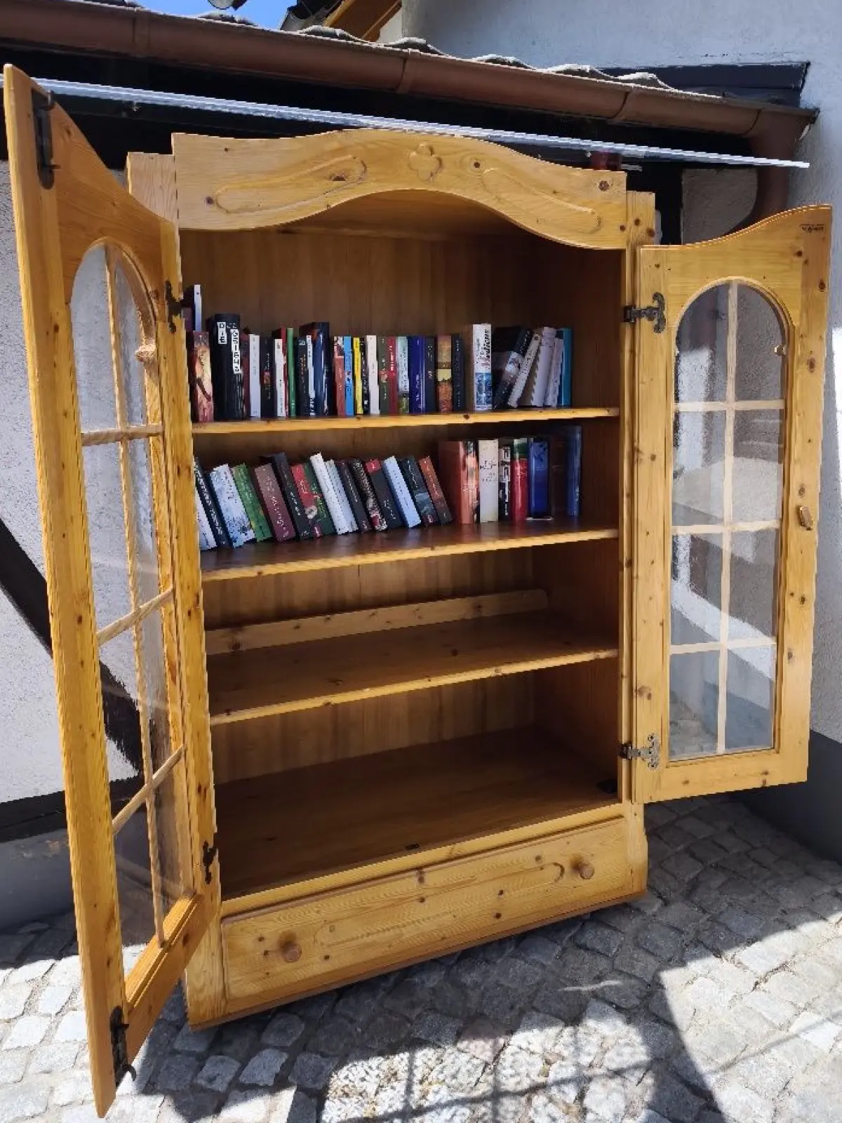Der neue Bücherschrank