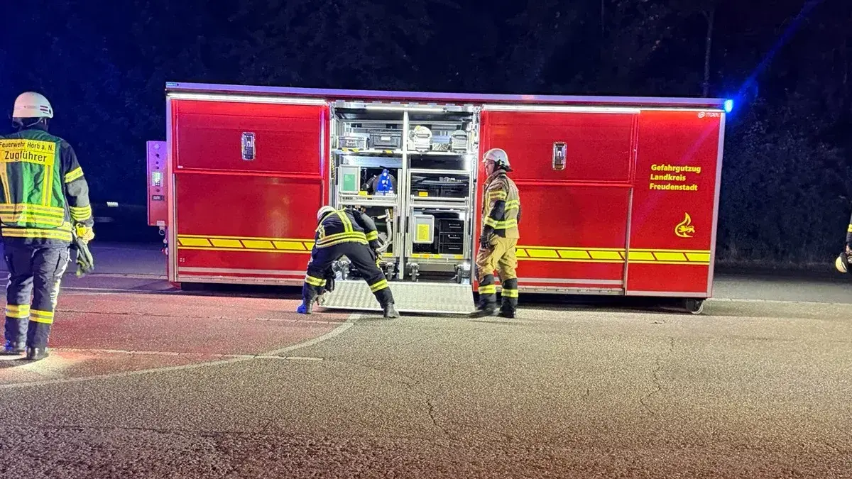 Auch der neue Hygieneanhänger der Feuerwehr Eutingen kam zum Einsatz.