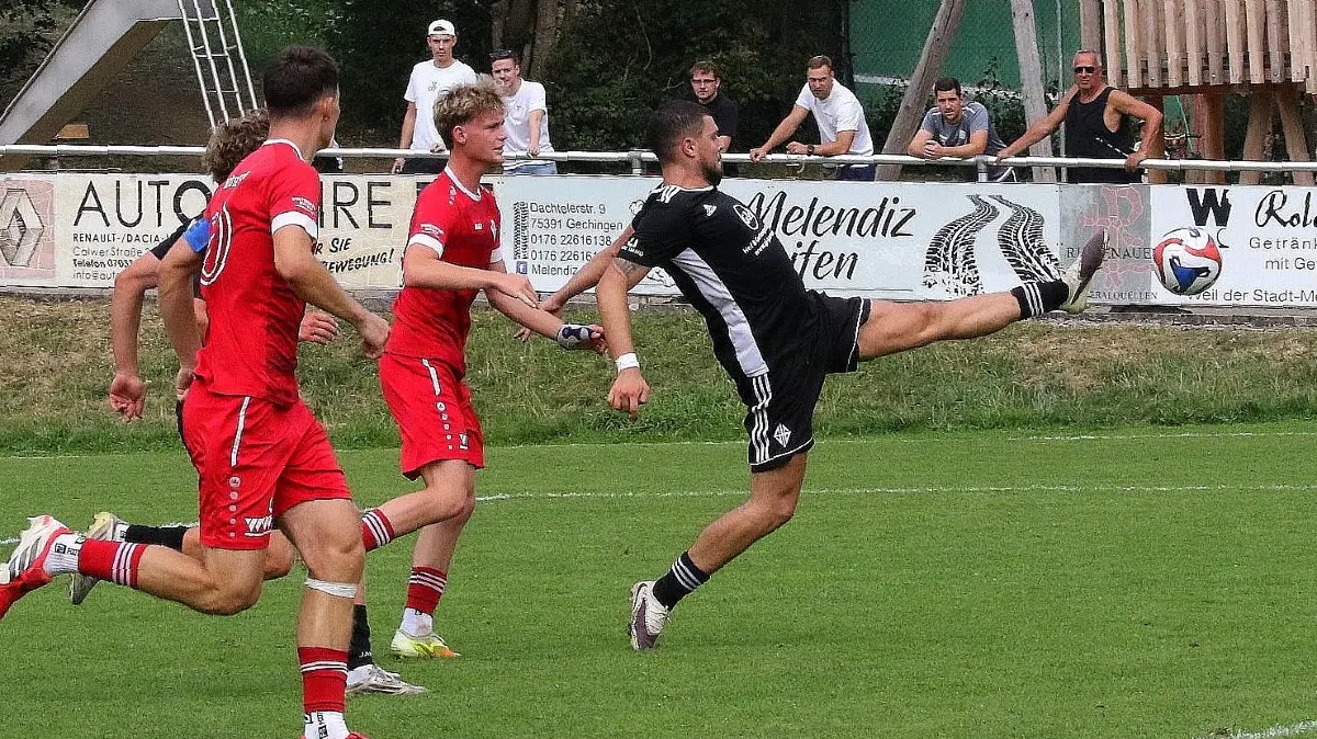 Die SF Gechingen müssen unter anderem ohne Andreas Kiwranoglou (rechts) nach Zimmern.
