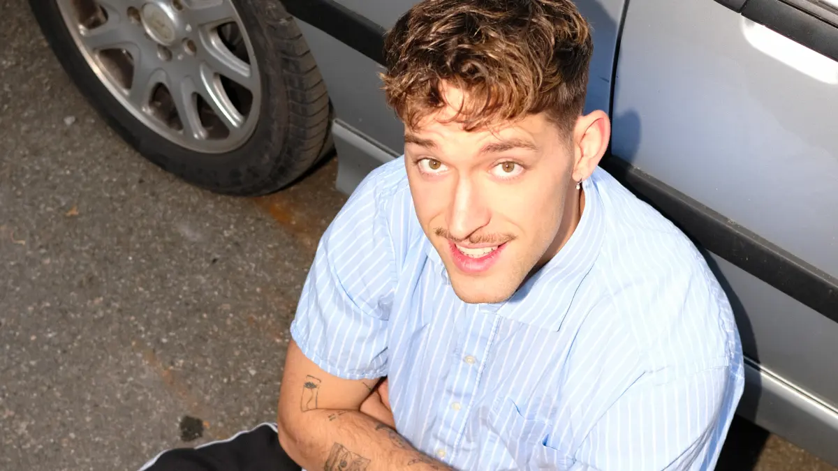 Robin Herrmann alias Strob zählt zu den aufstrebenden Indie-Rappern in Deutschland.
