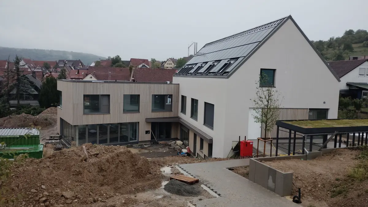 Die Kindertagesstätte in Simmozheim ist nahezu fertig. Es sind nur noch einige kleinere Arbeiten zu erledigen.
