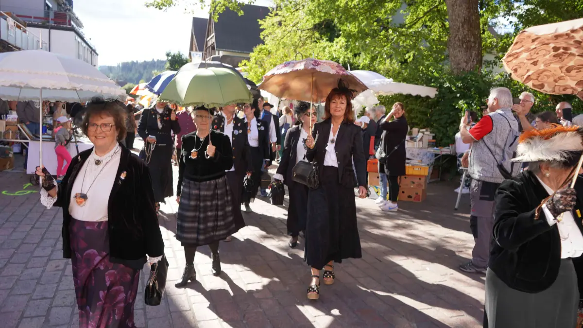 Buntes Treiben herrscht am Wochenende bei Trödlermarkt und Stadtfest in der Furtwanger Innenstadt.