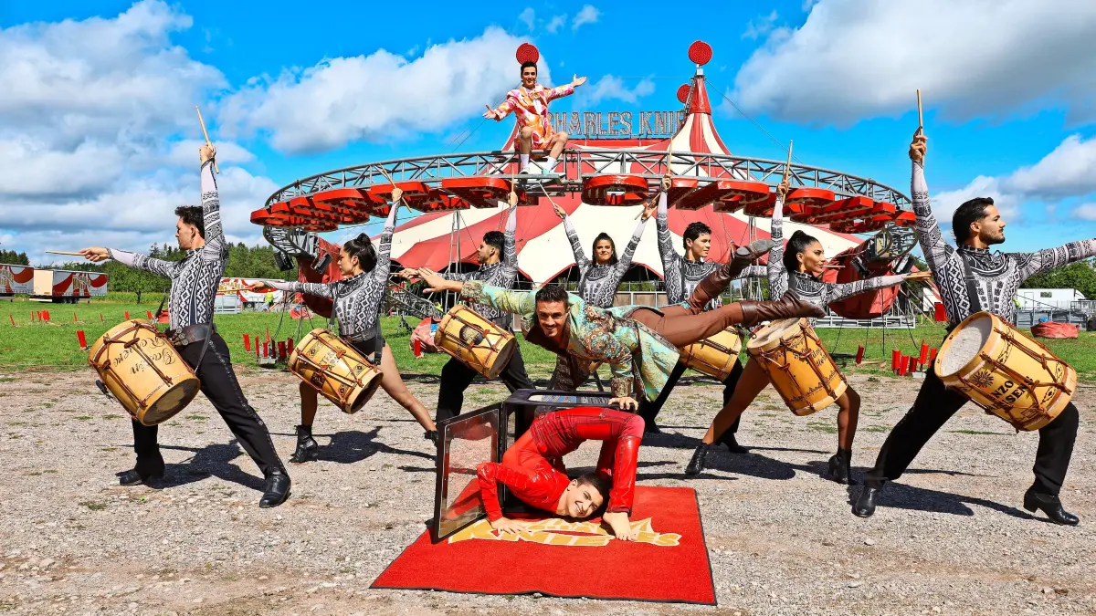 Der Zirkus ist in der Stadt. Die Artisten und Artistinnen vom Zirkus Charles Knie erwarten ihr Publikum ab Mittwoch im Friedengrund in Villingen.