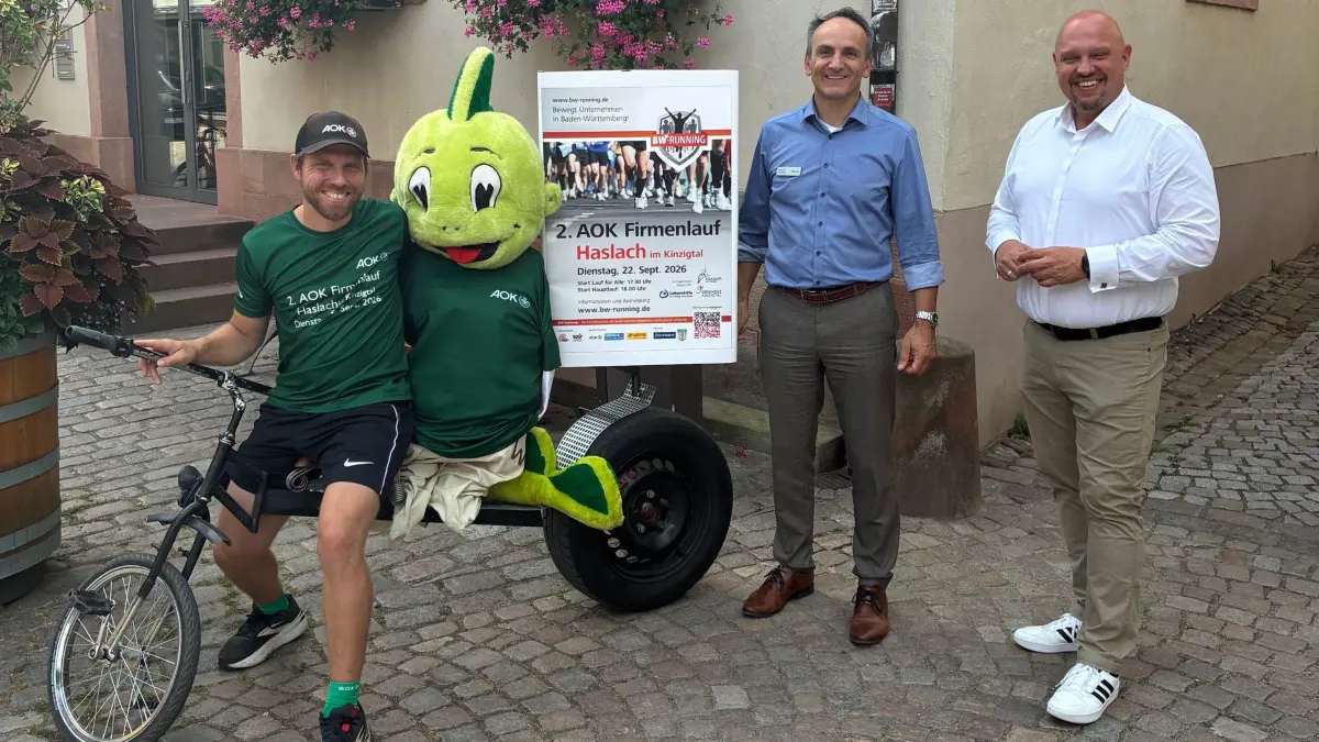 Freuen sich auf die zweite Auflage des Haslacher Firmenlaufs (von links): Dominik Hertlein (AOK-Sportfachkraft), Norbert Limberger (AOK-Netzwerkleiter) und Bürgermeister Armin Hansmann.