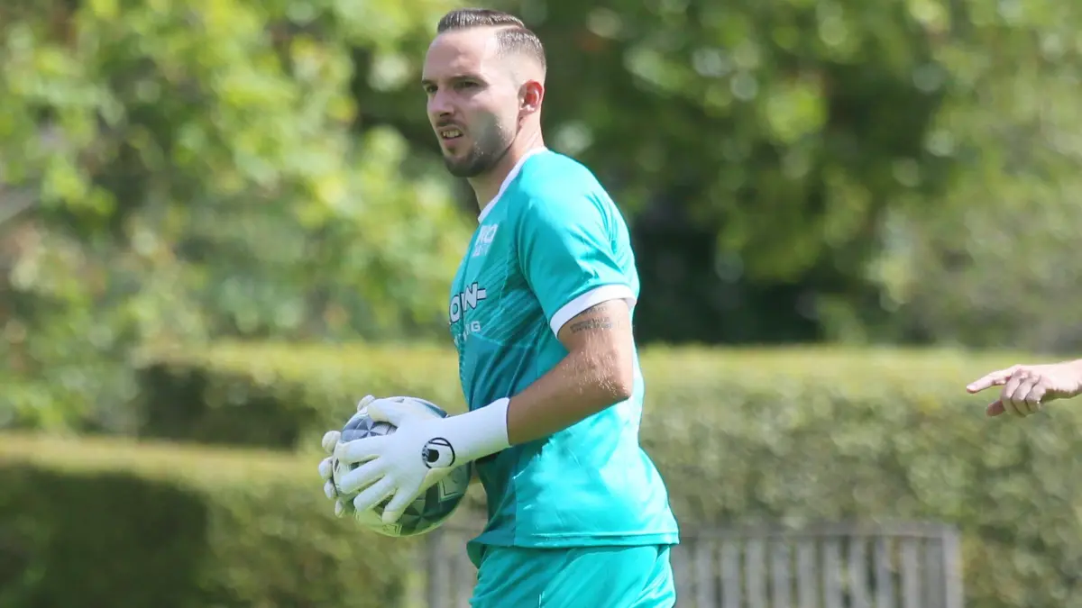 Chris-lan Leitenberger
FC 07 Albstadt-SV Waldmoessingen
Fussball
Bezirksliga
Torwart
Saison 2026/2027
FC07 Albstadt
SV Waldmoessingen